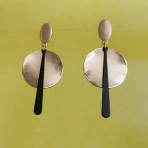 Boucles d'oreilles Daniella dorées mat